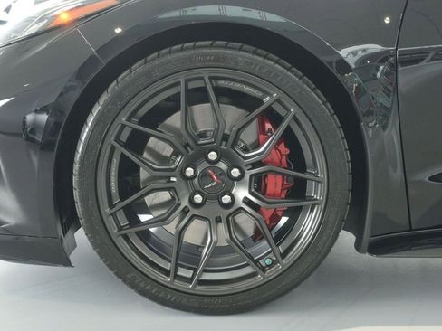 Used 2024 Chevrolet Corvette Z06 w/ Stealth Interior Trim Package RWD image 17