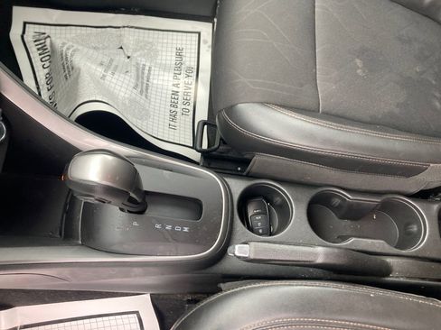 Used 2022 Chevrolet Trax LT w/ Driver Confidence Package image 30