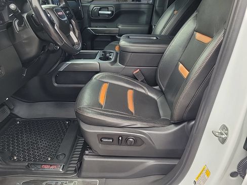 Used 2021 GMC Sierra 1500 AT4 w/ Driver Alert Package II AWD/4WD image 12