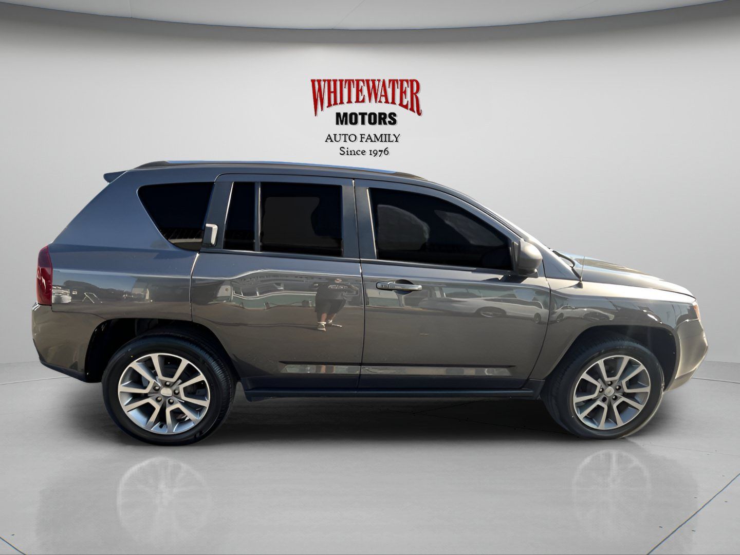 Used 2016 Jeep Compass High Altitude FWD image 6