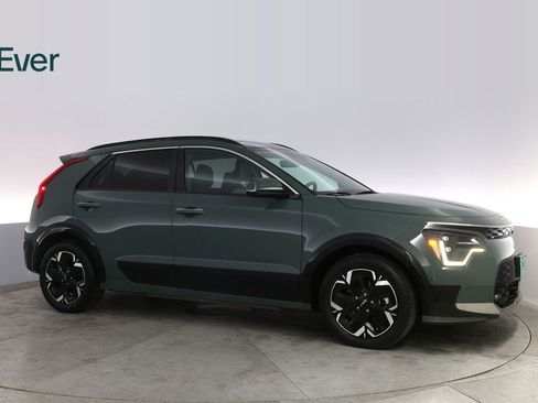 Used 2023 Kia Niro Wave w/ Wave Preserve Package image 14