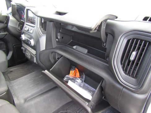 Used 2024 GMC Sierra 1500 Pro w/ Graphite Edition image 29