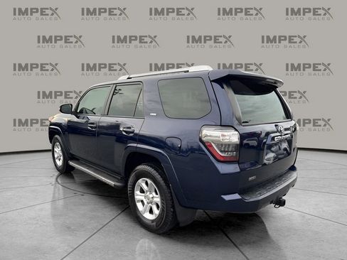 Used 2016 Toyota 4Runner SR5 Premium image 3