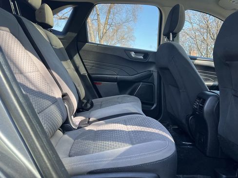 Used 2021 Ford Escape SE FWD image 19