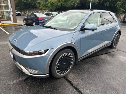 Used 2023 Hyundai Ioniq 5 Limited AWD/4WD image 3