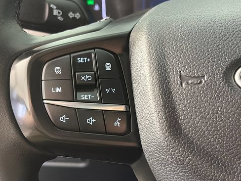 Used 2024 Ford Ranger XLT w/ Technology Package AWD/4WD image 17