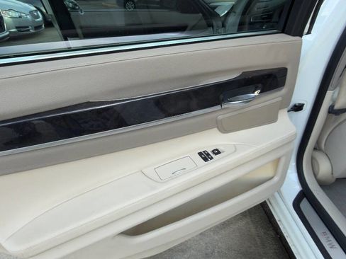 Used 2009 BMW 750Li image 22
