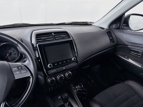 Used 2024 Mitsubishi Outlander Sport AWD image 32