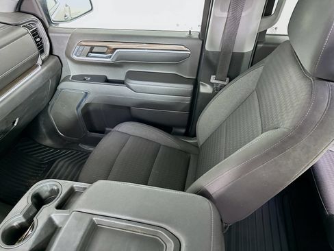 Used 2022 Chevrolet Silverado 1500 LT w/ Z71 Off-Road Package AWD/4WD image 24