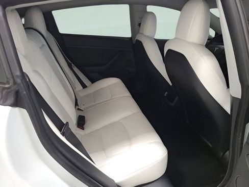 Used 2021 Tesla Model 3 Standard Range Plus RWD image 16
