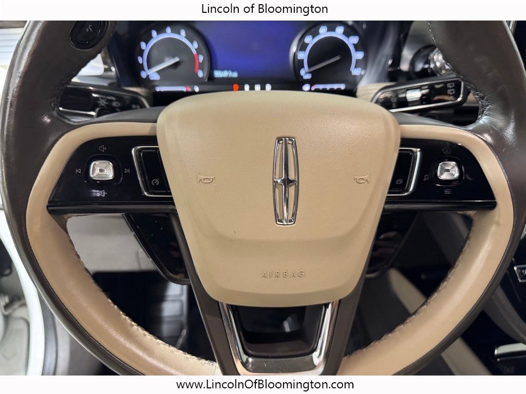 Used 2022 Lincoln Corsair AWD w/ Premium Package image 19