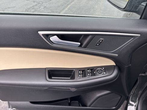 Used 2024 Ford Edge SEL w/ Convenience Package image 20