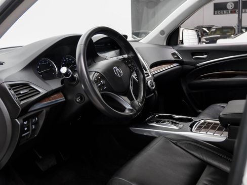 Used 2019 Acura MDX SH-AWD image 2