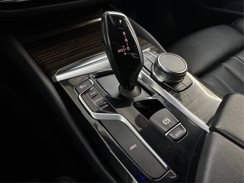 Used 2018 BMW 530e xDrive 530e xDrive iPerformance Sedan image 47