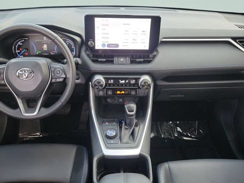 Certified 2025 Toyota RAV4 XSE AWD/4WD image 11
