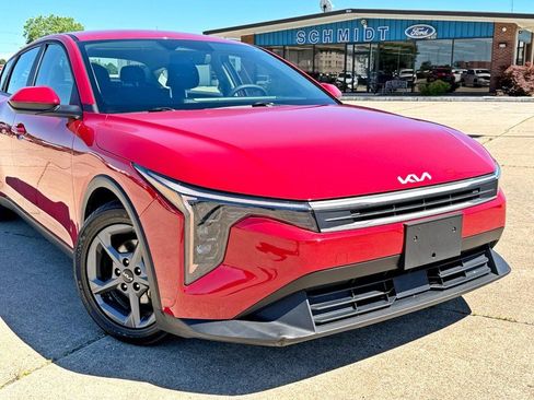 Used 2025 Kia K4 FWD image 8