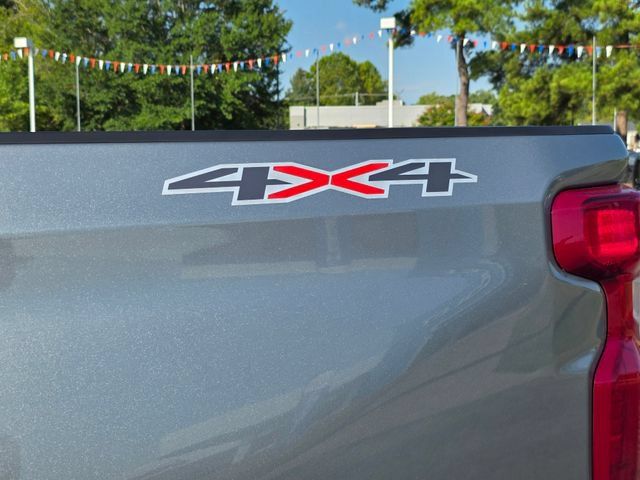 Used 2024 Chevrolet Silverado 1500 LT AWD/4WD image 9