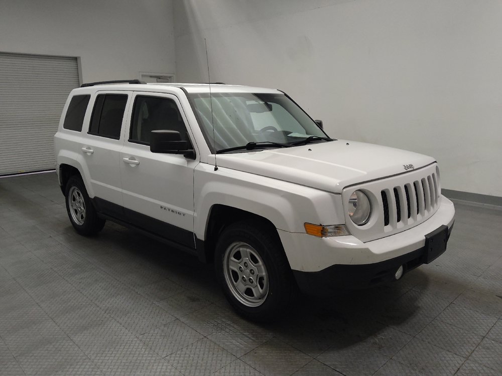 Used 2016 Jeep Patriot Sport w/ Power Value Group FWD image 13