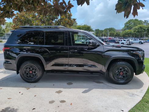 Certified 2025 Toyota Sequoia TRD Pro AWD/4WD image 11