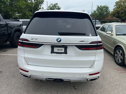Used 2024 BMW X7 xDrive40i AWD/4WD image 4