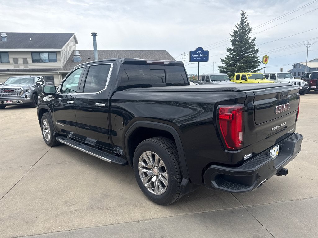 Used 2020 GMC Sierra 1500 Denali w/ Driver Alert Package II AWD/4WD image 3
