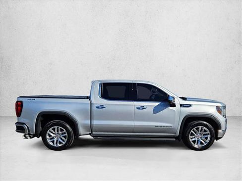 Used 2021 GMC Sierra 1500 SLT w/ SLT Convenience Package AWD/4WD image 4