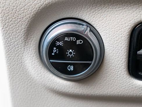 Certified 2023 Mercedes-Benz EQS 580 4MATIC SUV image 23