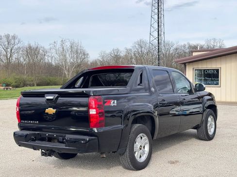 Used 2013 Chevrolet Avalanche LT AWD/4WD image 9