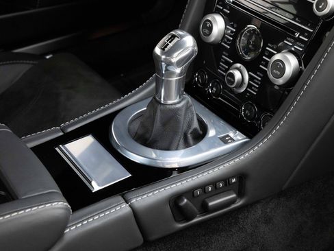Used 2009 Aston Martin DBS Coupe RWD image 18