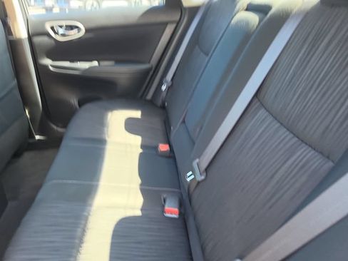 Used 2019 Nissan Sentra SV FWD image 13