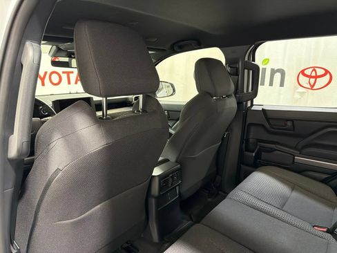 Used 2025 Toyota 4Runner SR5 AWD/4WD image 20