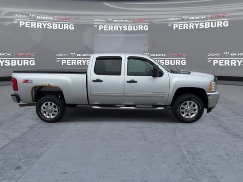 Used 2012 Chevrolet Silverado 2500 LT w/ Interior Plus Package AWD/4WD image 9