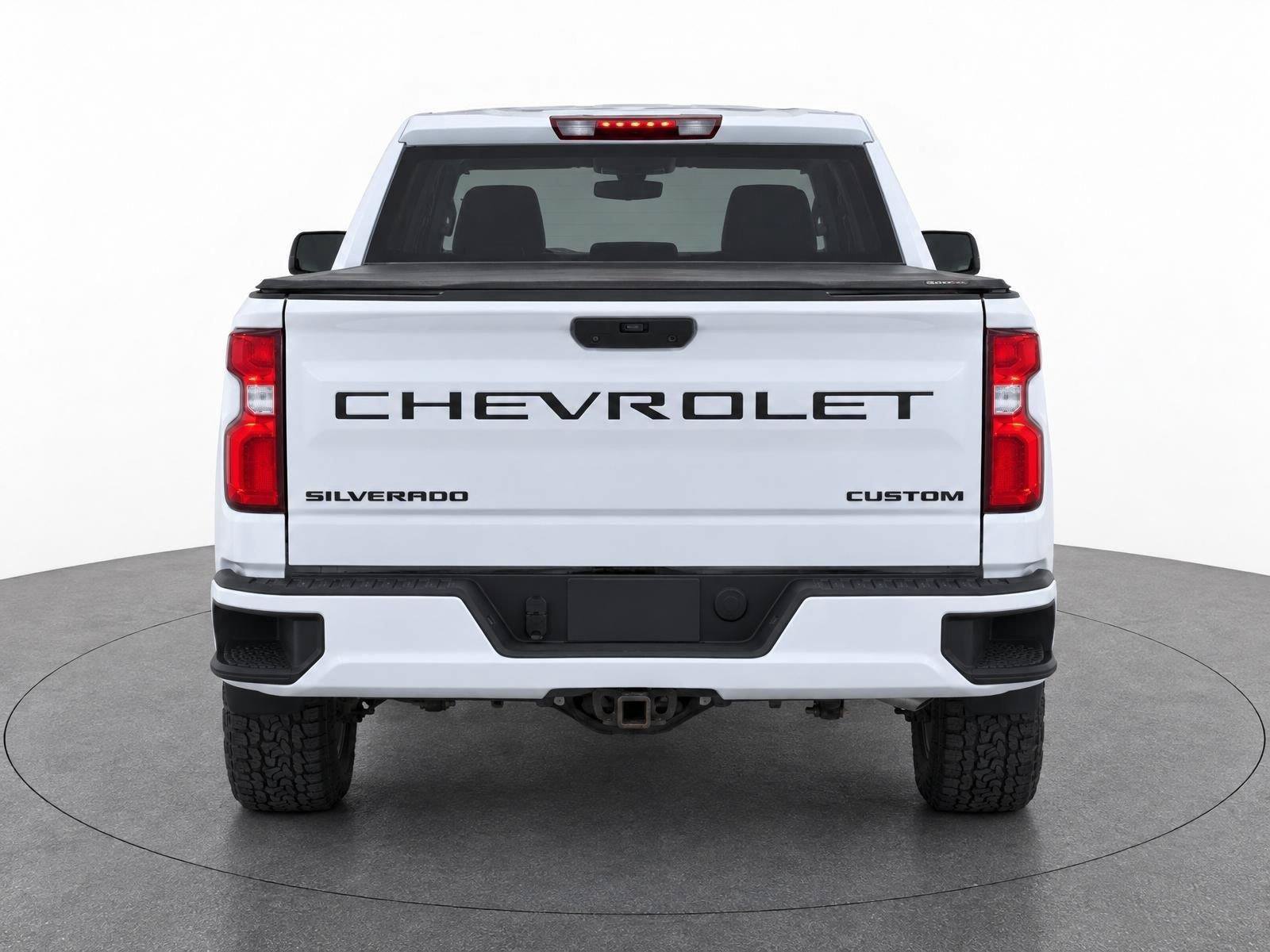 Used 2021 Chevrolet Silverado 1500 Custom w/ LPO, Dark Essentials Package AWD/4WD image 6