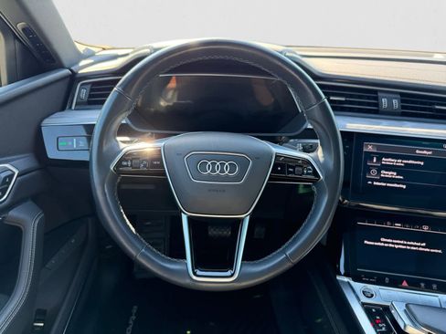 Used 2024 Audi Q8 e-tron Premium Plus w/ Premium Plus Package image 13