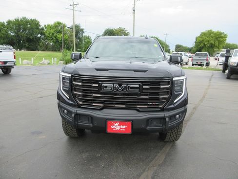 Certified 2025 GMC Sierra 1500 AT4X w/ AT4X AEV Edition AWD/4WD image 13