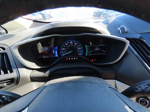 Used 2014 Ford C-MAX Energi SEL w/ Equipment Group 302A image 16