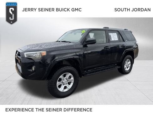 Used 2020 Toyota 4Runner SR5 image 1