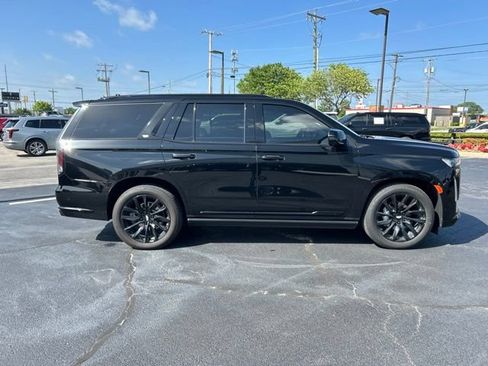 Certified 2024 Cadillac Escalade Sport Platinum w/ LPO, ONYX Package AWD/4WD image 5