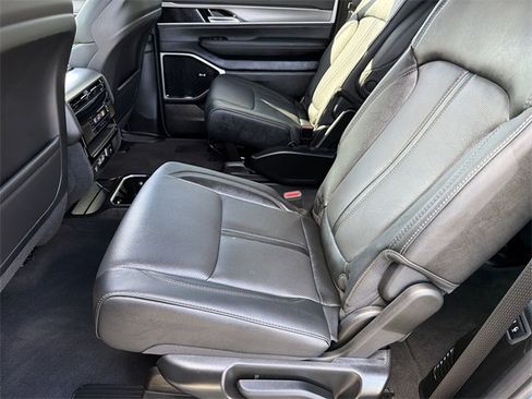 New 2026 Jeep Grand Wagoneer Limited image 20