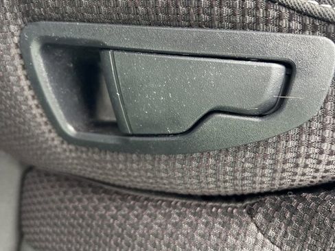 Used 2022 Subaru Outback Premium image 37