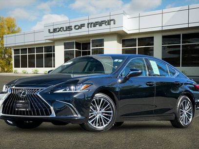 Used 2025 Lexus ES 300h w/ Premium Package