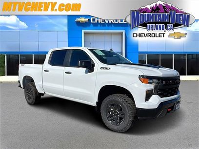 New 2026 Chevrolet Silverado 1500 Custom Trail Boss w/ LPO, Dark Essentials Package