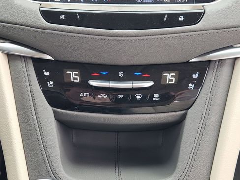 Used 2025 Cadillac XT5 Premium Luxury w/ Technology Package FWD image 15