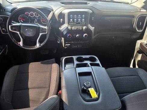 Used 2021 Chevrolet Silverado 1500 LT w/ Convenience Package II AWD/4WD image 26