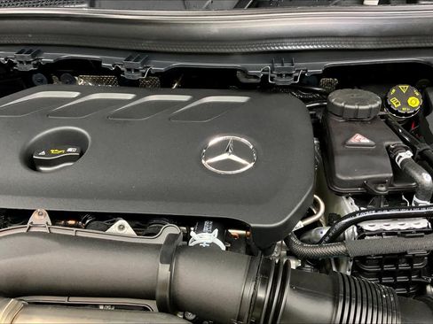 New 2025 Mercedes-Benz GLA 250 4MATIC image 16