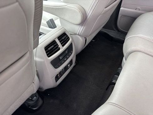 Used 2016 Honda Pilot Touring image 31