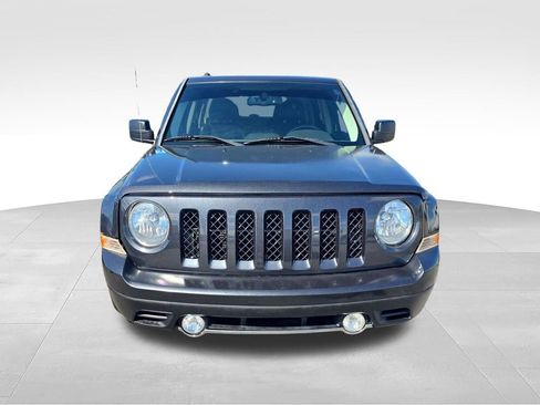 Used 2016 Jeep Patriot High Altitude FWD image 9