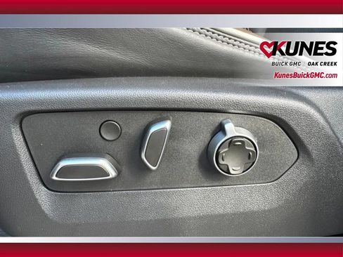Used 2026 GMC Yukon XL Denali Ultimate w/ LPO, Floor Liner Package AWD/4WD image 32