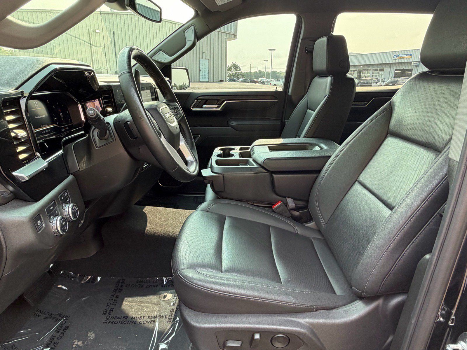 Used 2025 GMC Sierra 1500 SLT AWD/4WD image 35