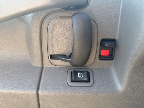 Used 2023 Chevrolet Express 2500 w/ Driver Convenience Package RWD image 10